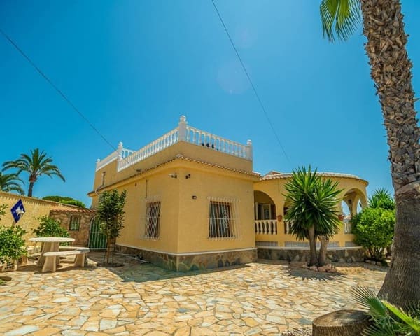3 soverom Villa til salgs i La Siesta, Torrevieja med svømmebasseng garasje - € 535 000 (Ref: 9180359)