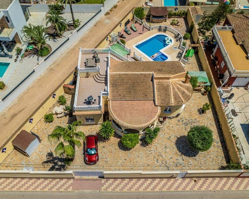 3 camera da letto Villa in vendita in La Siesta con piscina garage - 535.000 € (Rif: 9180359)