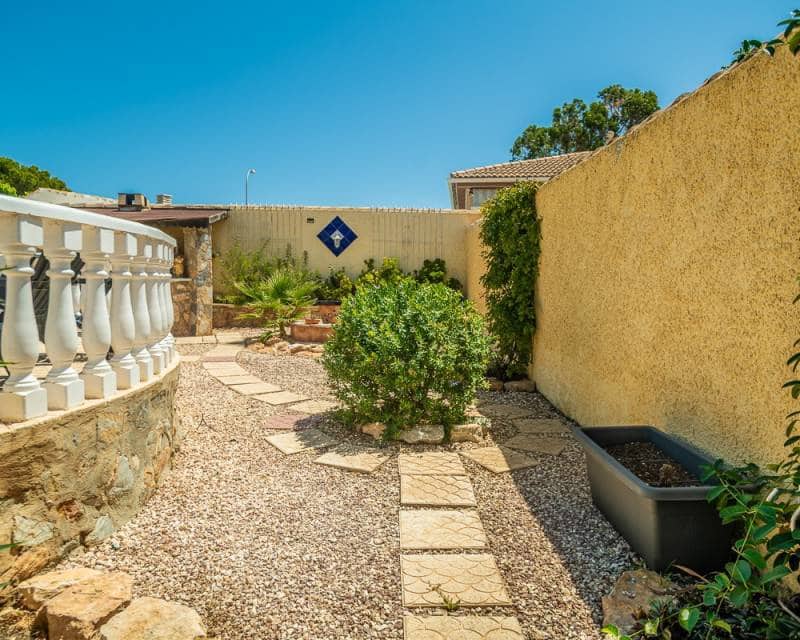 3 camera da letto Villa in vendita in La Siesta con piscina garage - 535.000 € (Rif: 9180359)