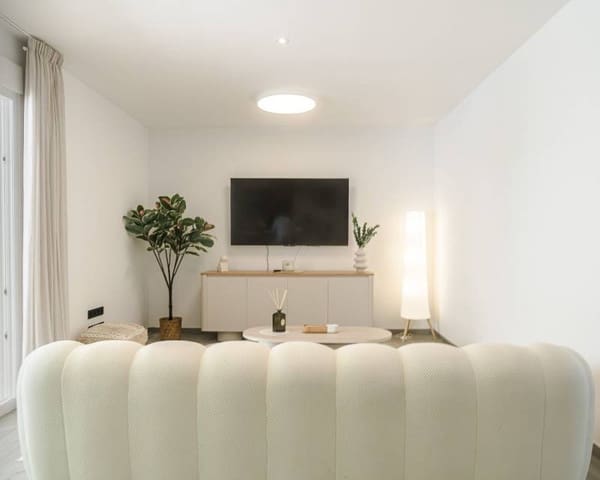 Casa de 3 habitaciones en Algorfa en venta con piscina garaje - 375.000 € (Ref: 9181489)