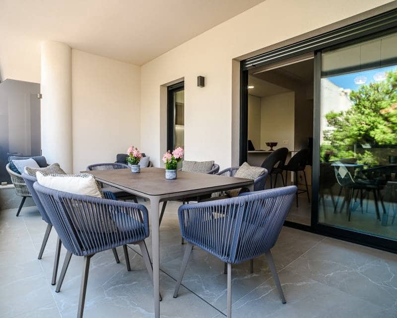 2 camera da letto Appartamento sulla Spiaggia in vendita in Torrevieja con piscina garage - 279.000 € (Rif: 9181491)