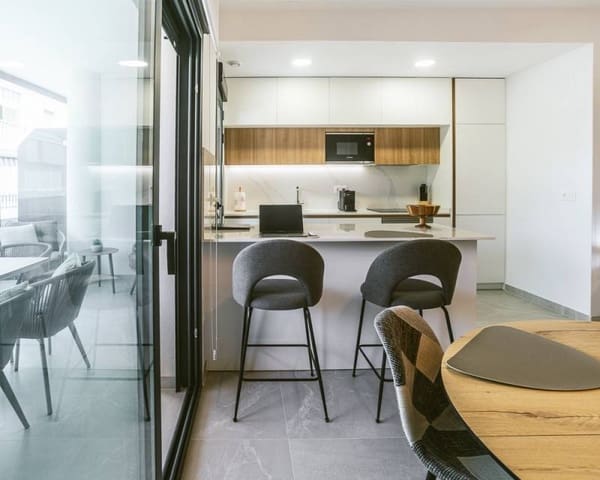 2 camera da letto Appartamento sulla Spiaggia in vendita in Las Piscinas Naturales, Torrevieja con piscina garage - 279.000 € (Rif: 9181491)