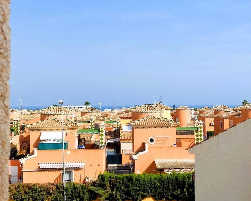 2 soveværelse Byhus til salg i Playa Flamenca med swimmingpool - € 147.000 (Ref: 9187479)