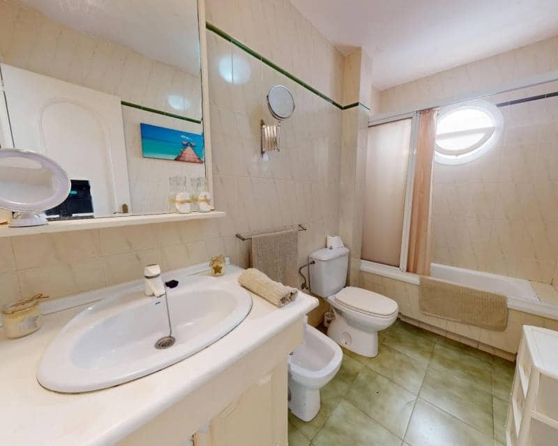 3 makuuhuone Ranta-asunto myytävänä paikassa Santa Pola mukana 
autotalli - 299 000 € (Ref: 9191681)