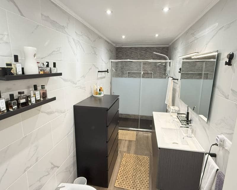 2 soveværelse Semi-Rækkehus til salg i La Zenia med swimmingpool garage - € 349.900 (Ref: 9191910)