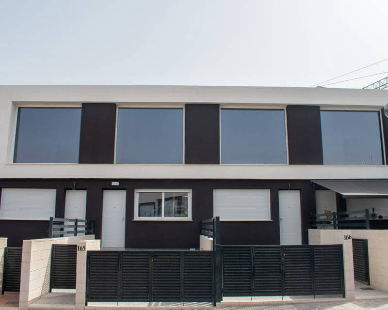 2 soveværelse Rækkehus til salg i Gran Alacant med swimmingpool - € 320.000 (Ref: 9193234)