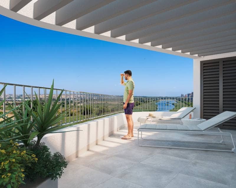 3 slaapkamer Penthouse te koop in Guardamar del Segura met zwembad - € 550.000 (Ref: 9194283)