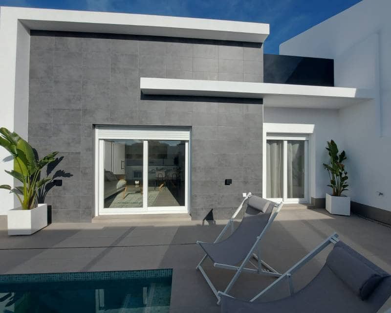 2 soverom Kjedet enebolig til salgs i Roldan med svømmebasseng garasje - € 227 500 (Ref: 9194924)