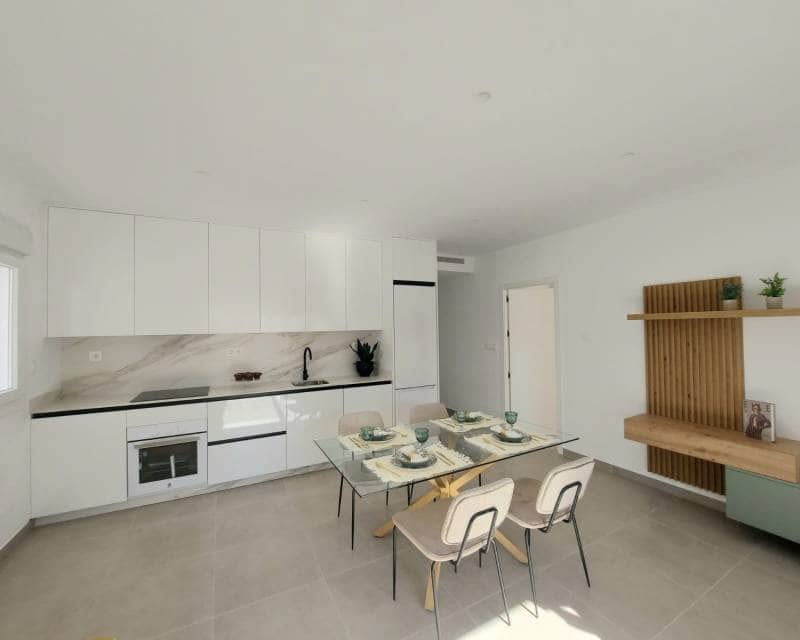 2 soverom Kjedet enebolig til salgs i Roldan med svømmebasseng garasje - € 227 500 (Ref: 9194924)