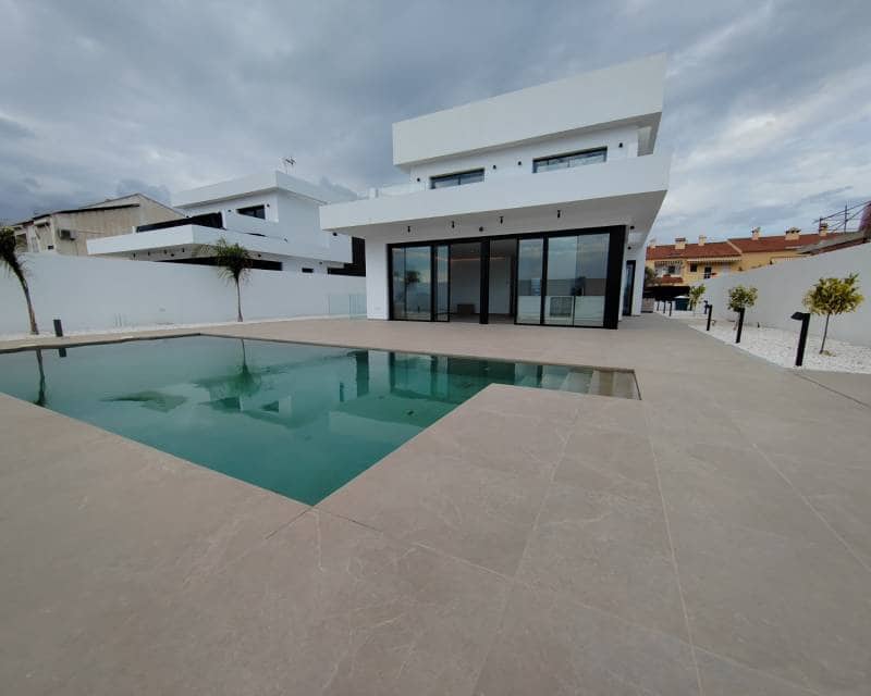 3 soveværelse Semi-Rækkehus til salg i San Juan de Alicante / Sant Joan d'Alacant med swimmingpool garage - € 950.000 (Ref: 9199961)