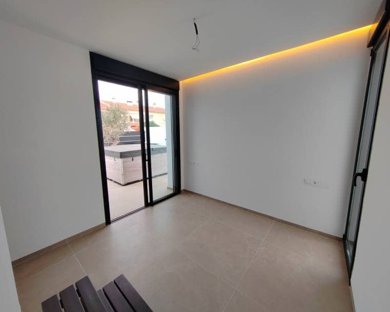 3 soveværelse Semi-Rækkehus til salg i San Juan de Alicante / Sant Joan d'Alacant med swimmingpool garage - € 950.000 (Ref: 9199961)