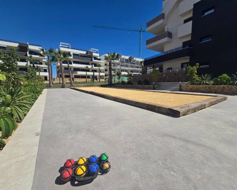 2 soveværelse Penthouse til salg i Los Altos med swimmingpool garage - € 350.000 (Ref: 9207600)