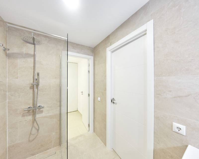 4 soveværelse Lejlighed til salg i La Villajoyosa / Vila Joiosa med swimmingpool garage - € 375.000 (Ref: 9220500)