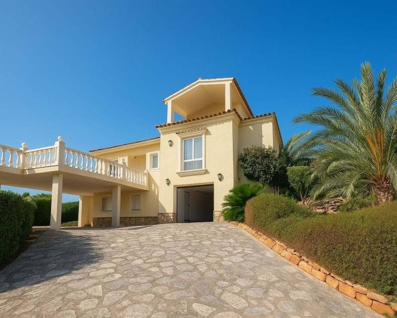 3 soverom Villa til salgs i Denia med svømmebasseng garasje - € 750 000 (Ref: 9221442)