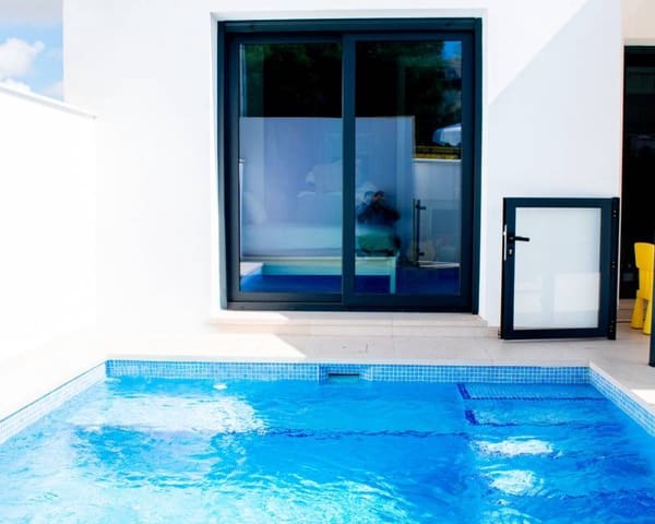 3 quarto Moradia Geminada para venda em Formentera del Segura com piscina - 339 000 € (Ref: 9235168)