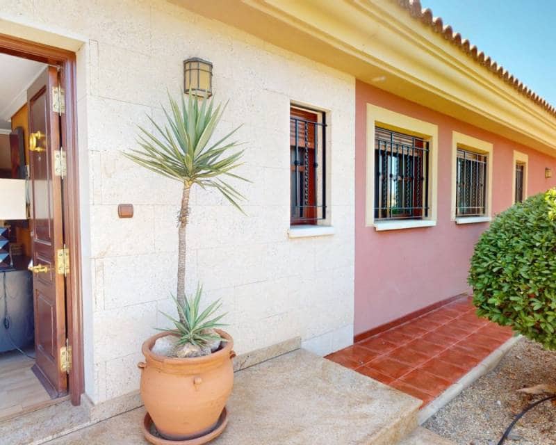 5 soveværelse Villa til salg i Calabardina med swimmingpool garage - € 880.000 (Ref: 9237968)