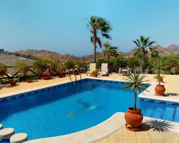 Chalet de 5 habitaciones en Calabardina, Aguilas en venta con piscina garaje - 880.000 € (Ref: 9237968)