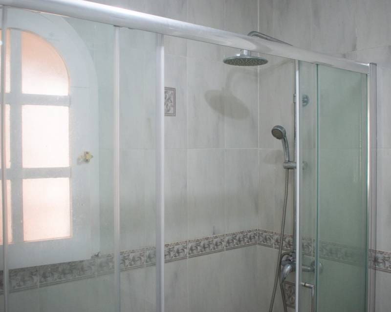 1 soveværelse Penthouse til salg i Torrevieja med swimmingpool garage - € 117.000 (Ref: 9237969)