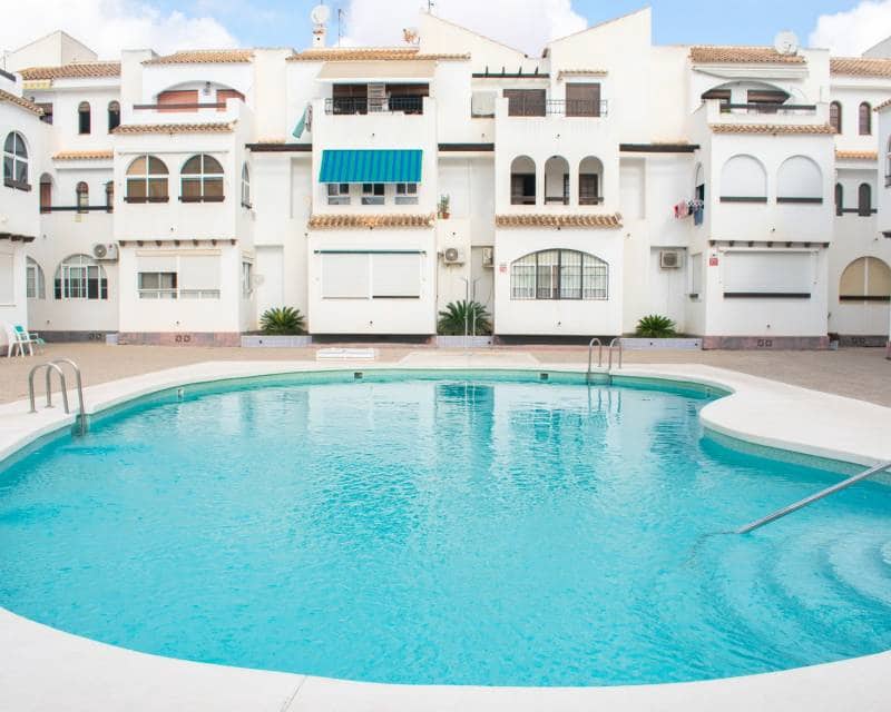 1 soveværelse Penthouse til salg i Torrevieja med swimmingpool garage - € 117.000 (Ref: 9237969)