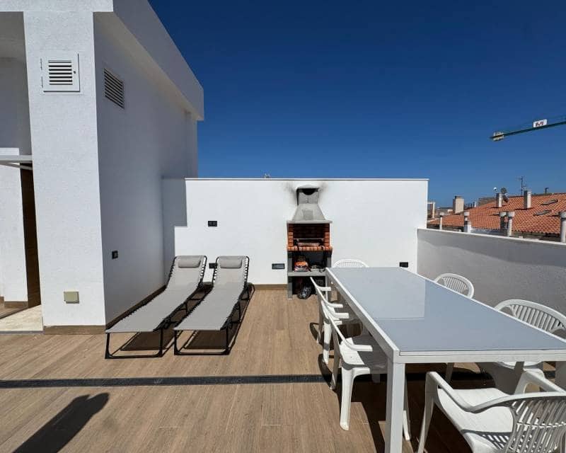 2 soveværelse Penthouse til salg i Torrevieja med swimmingpool - € 390.000 (Ref: 9240922)