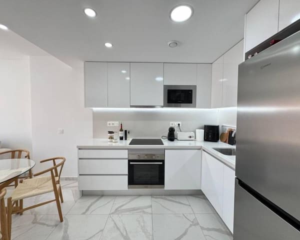 2 Zimmer Penthouse zu verkaufen in Centro, Torrevieja mit Pool - 390.000 € (Ref: 9240922)