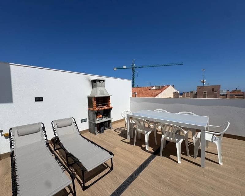 2 soveværelse Penthouse til salg i Torrevieja med swimmingpool - € 390.000 (Ref: 9240922)