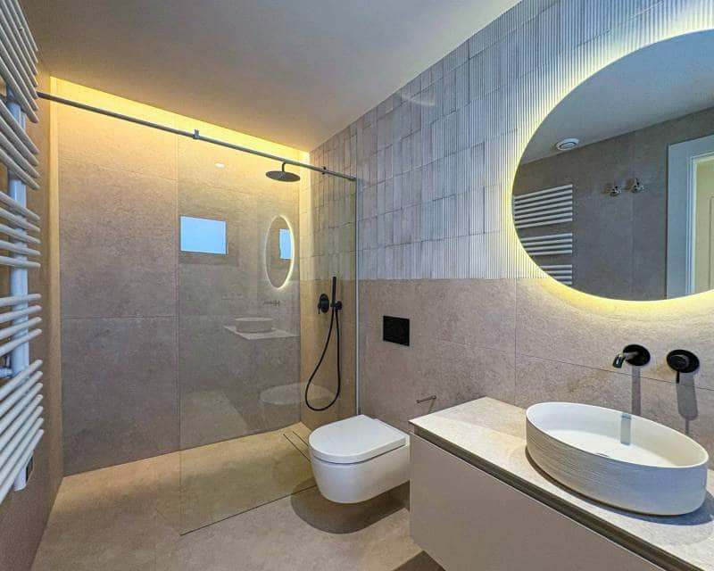 4 soveværelse Semi-Rækkehus til salg i Ciudad Quesada med swimmingpool garage - € 760.000 (Ref: 9255904)