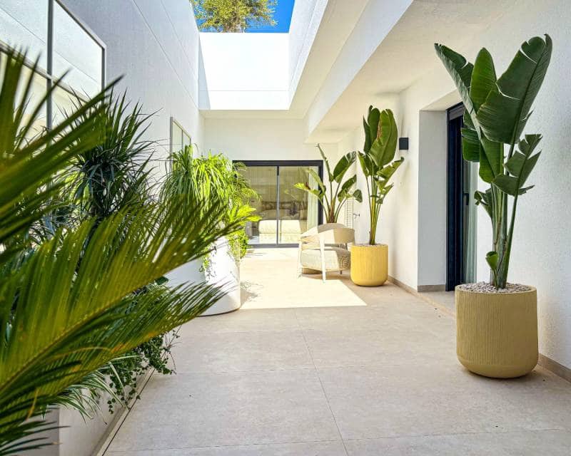 4 soveværelse Semi-Rækkehus til salg i Ciudad Quesada med swimmingpool garage - € 760.000 (Ref: 9255904)