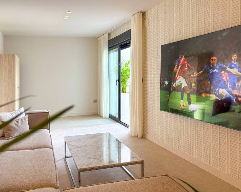 4 soveværelse Semi-Rækkehus til salg i Ciudad Quesada med swimmingpool garage - € 699.750 (Ref: 9255905)