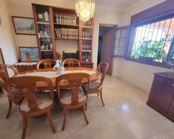 4 soveværelse Villa til salg i Aguas Nuevas, Torrevieja med swimmingpool - € 1.000.000 (Ref: 9267730)