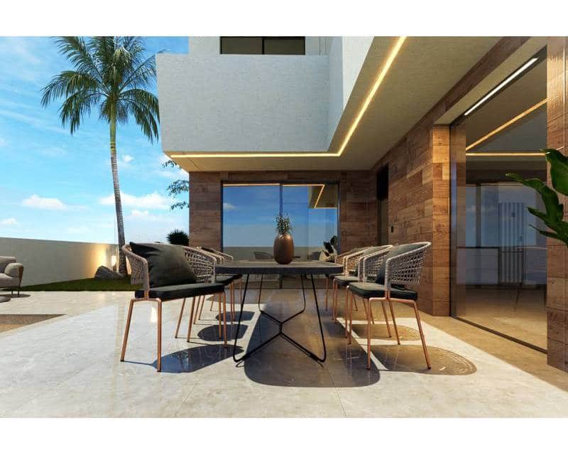 3 quarto Moradia Geminada para venda em San Pedro del Pinatar com piscina garagem - 499 950 € (Ref: 9270365)