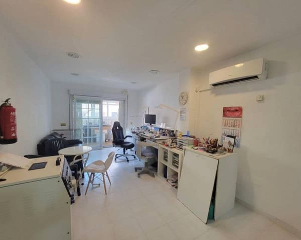 Apartamento de 2 habitaciones en Las Piscinas Naturales, Torrevieja en venta - 139.900 € (Ref: 9278795)