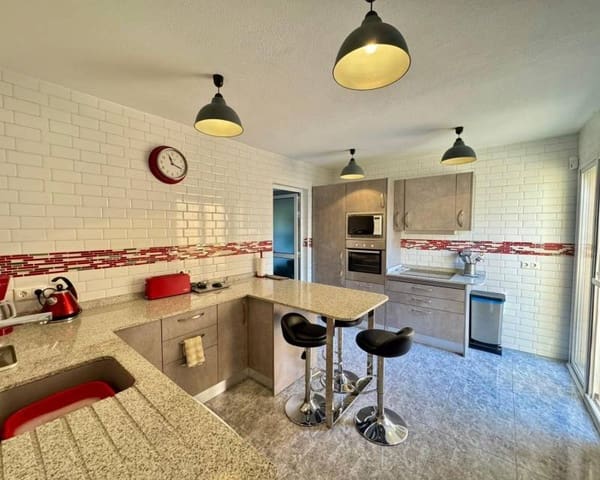 3 sypialnia Dom blizniak na sprzedaż w Punta Prima, Torrevieja z basenem - 295 000 € (Ref: 9283068)
