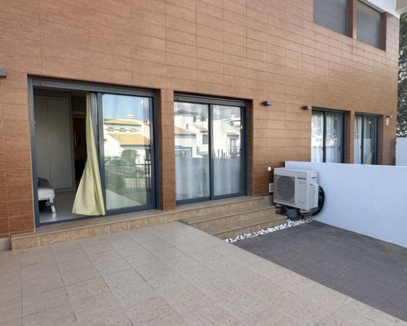 2 bedroom Apartment for sale in Villamartin with pool - € 260,000 (Ref: 9283072)