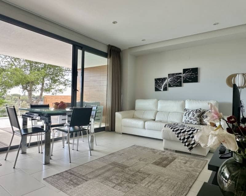 2 bedroom Apartment for sale in Villamartin with pool - € 260,000 (Ref: 9283072)