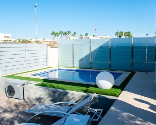 3 bedroom Villa for sale in Vistabella, Orihuela with pool - € 415,000 (Ref: 9288517)
