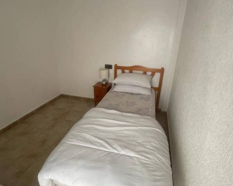 5 bedroom Terraced Villa for sale in Guardamar del Segura with pool garage - € 249,900 (Ref: 9288518)