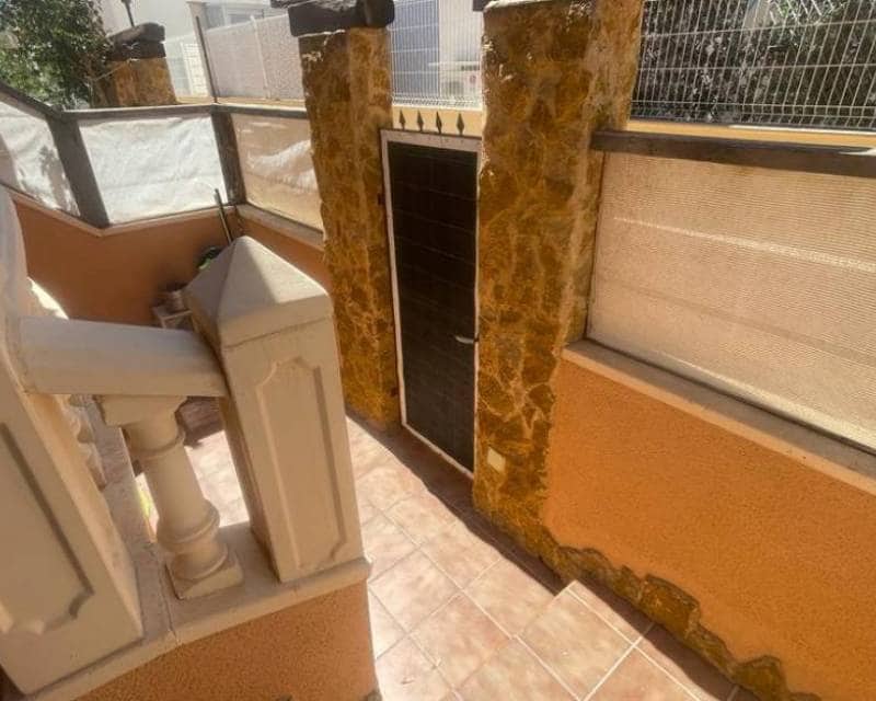 5 bedroom Terraced Villa for sale in Guardamar del Segura with pool garage - € 249,900 (Ref: 9288518)