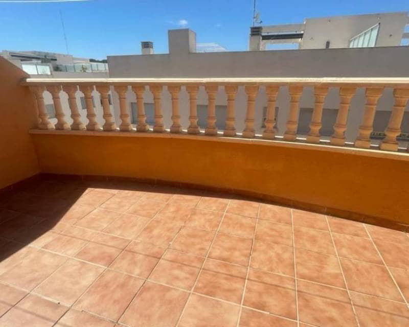 5 bedroom Terraced Villa for sale in Guardamar del Segura with pool garage - € 249,900 (Ref: 9288518)