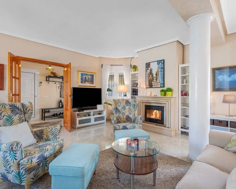 3 soverom Villa til salgs i Ciudad Quesada med svømmebasseng garasje - € 460 000 (Ref: 9296136)