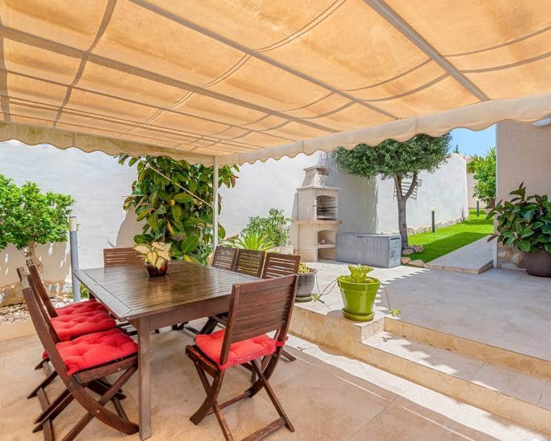 3 soverom Villa til salgs i Ciudad Quesada med svømmebasseng garasje - € 460 000 (Ref: 9296136)