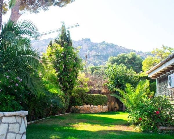 6 soveværelse Villa til salg i Albufereta, Alicante by med swimmingpool garage - € 1.600.000 (Ref: 9297420)