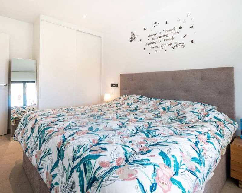 2 soverom Hus til salgs i Lo Crispin med svømmebasseng garasje - € 239 000 (Ref: 9301417)