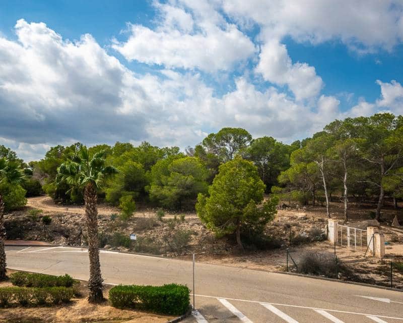 2 soverom Hus til salgs i Lo Crispin med svømmebasseng garasje - € 239 000 (Ref: 9301417)