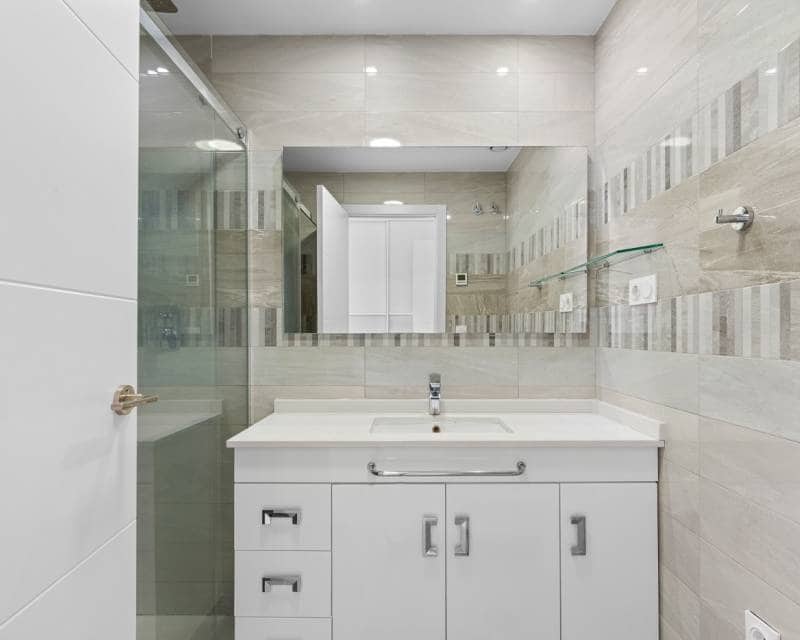 2 bedroom Beach Apartment for sale in Punta Prima with pool garage - € 420,000 (Ref: 9301418)