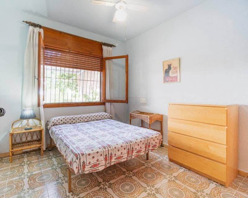 4 chambre Villa/Maison à vendre à Pinar de Campoverde avec piscine garage - 450 000 € (Ref: 9301678)