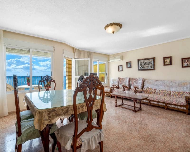 3 soveværelse Strandlejlighed til salg i Torrevieja med garage - € 475.000 (Ref: 9307042)