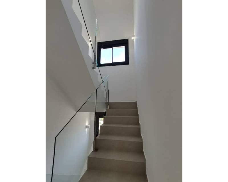 4 soveværelse Villa til salg i Playa Honda med swimmingpool garage - € 630.000 (Ref: 9311869)