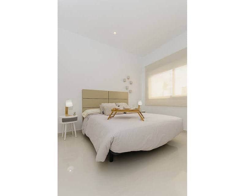 4 soveværelse Villa til salg i Playa Honda med swimmingpool garage - € 630.000 (Ref: 9311869)