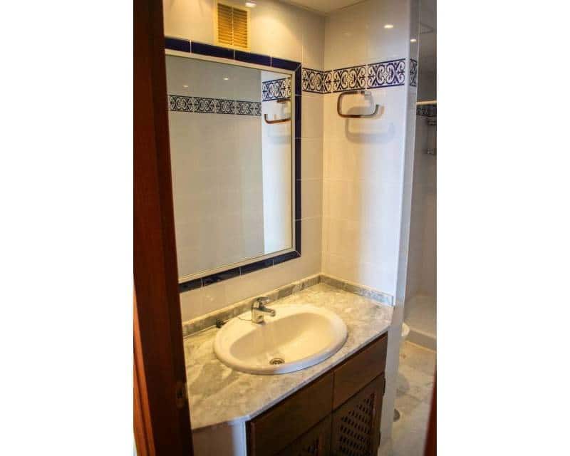 3 makuuhuone Huoneisto myytävänä paikassa Torrevieja mukana uima-altaan - 363 900 € (Ref: 9324480)